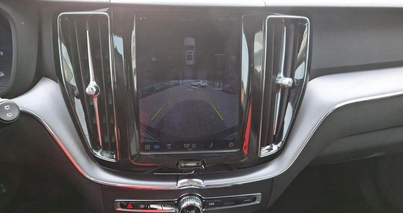 Volvo XC 60 cena 167500 przebieg: 27411, rok produkcji 2022 z Swarzędz małe 379
